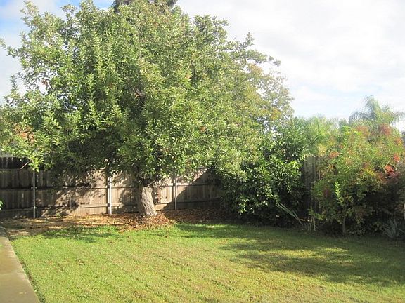 3rd image of 1289 Willow Creek Dr