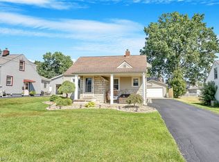63 Helena Dr, Struthers, OH 44471