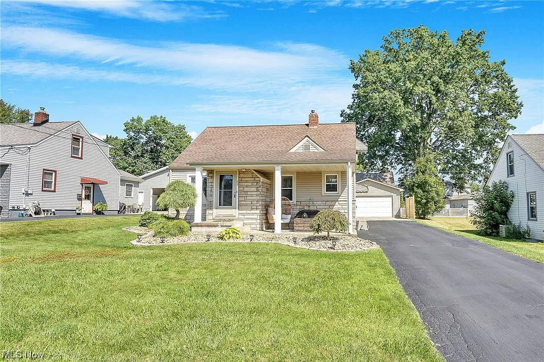 63 Helena Dr photo 1