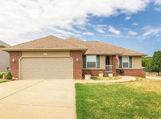 4487 N Gladys Ave, Springfield, MO 65803