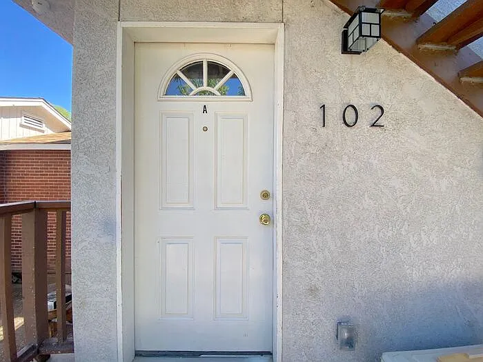 1112 Buena Vista Ave #102 — Photo 23