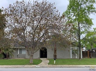 2812 Akers Rd, Bakersfield, CA 93309