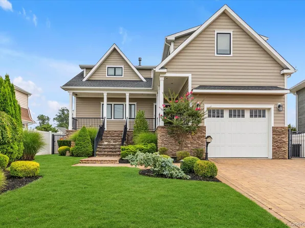 236 E Shore Drive, Massapequa, NY 11758