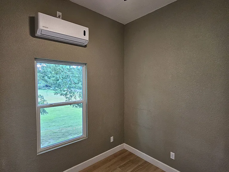 217 E Myrtle St #A — Photo 13