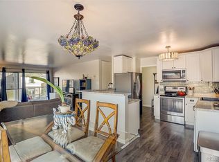 888 N Logan St APT 3G, Denver, CO 80203