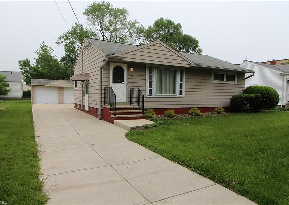 1st image of 18148 Puritas Ave