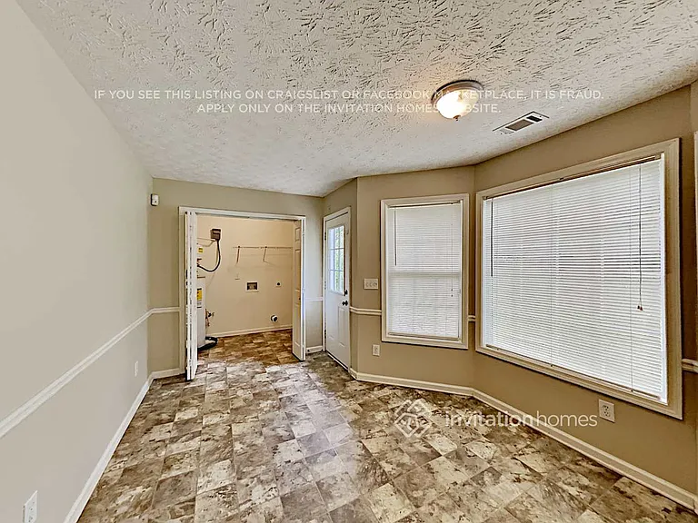115 Spring Valley Way — Photo 6