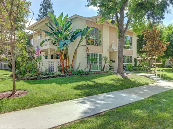 77 Calle Aragon N, Laguna Woods, CA 92637