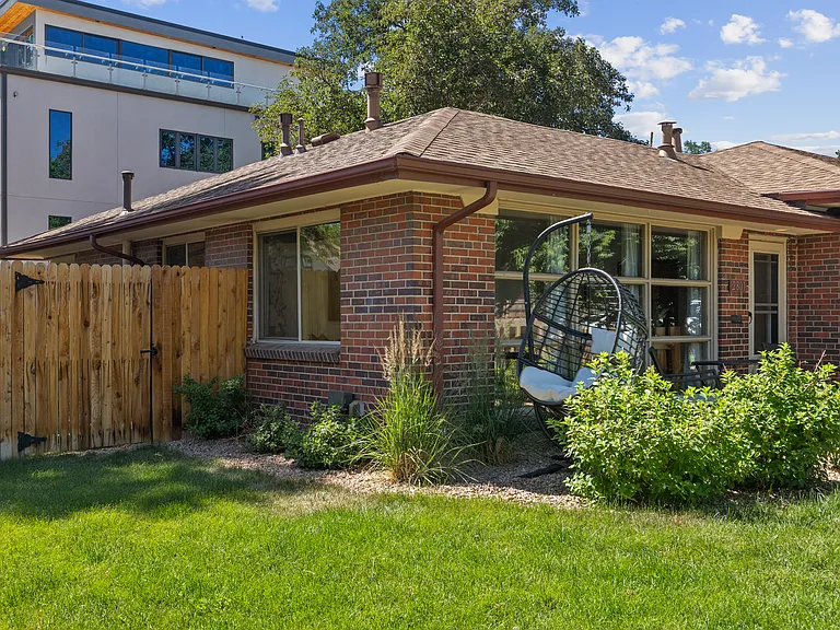 2801L Xavier St — Photo 3
