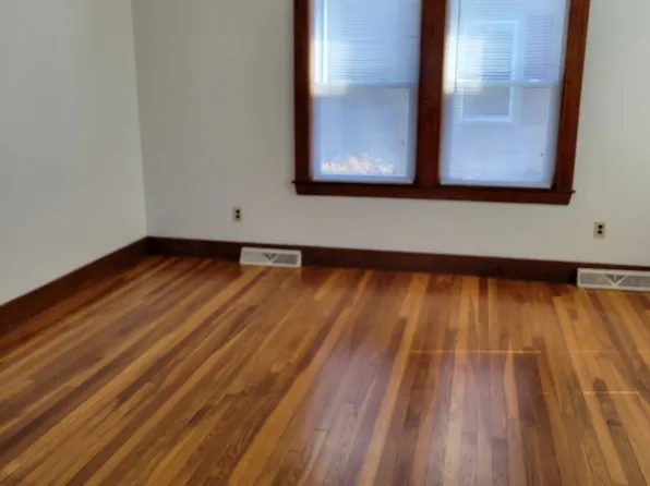 24 C St #2, Framingham, MA 01702