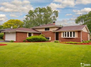 927 E Holly Way, Palatine, IL