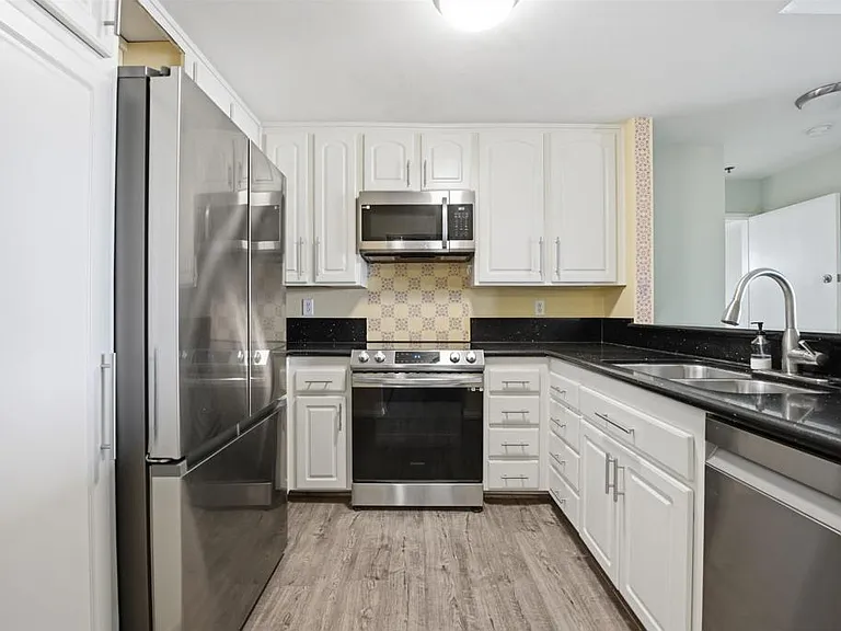 3955 Faircross Pl #80 — Photo 4
