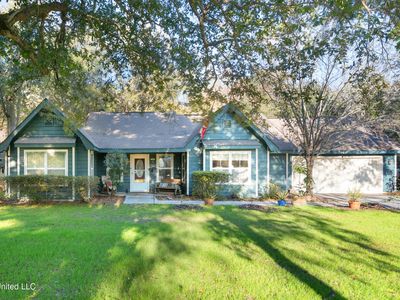 508 Saint Anthony St, Waveland, MS, 39576