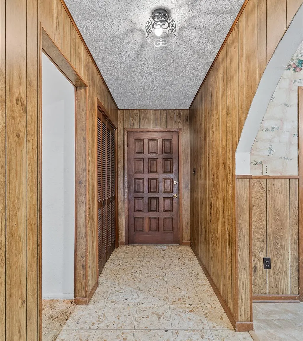 4 bed, 1755 sqft, $1,495 — Photo 2