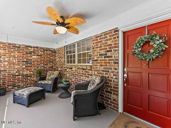4th image of 240 MACHELLE Drive