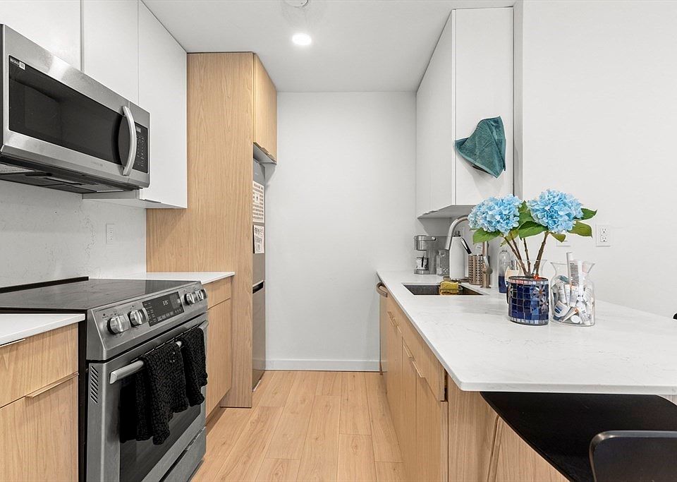 1st image of 11A Parker Hill Ave #11