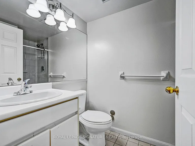 7 Carlton St #306 — Photo 19