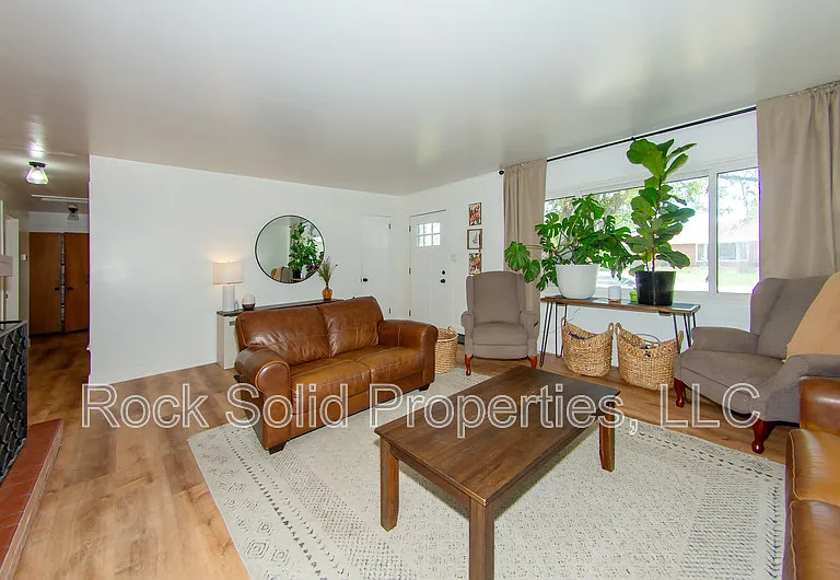 5512 Frederick Dr — Photo 5