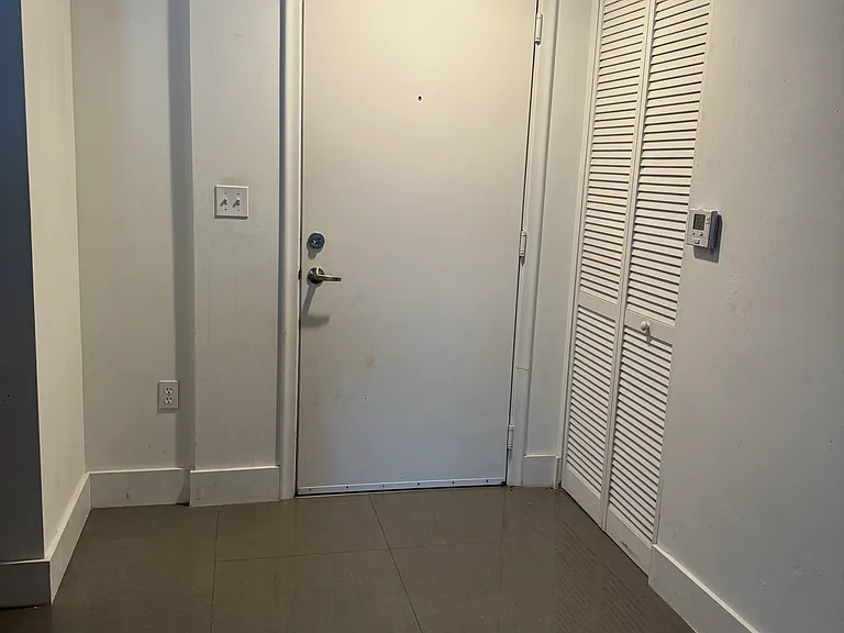 2775 NE 187th St #221 — Photo 11
