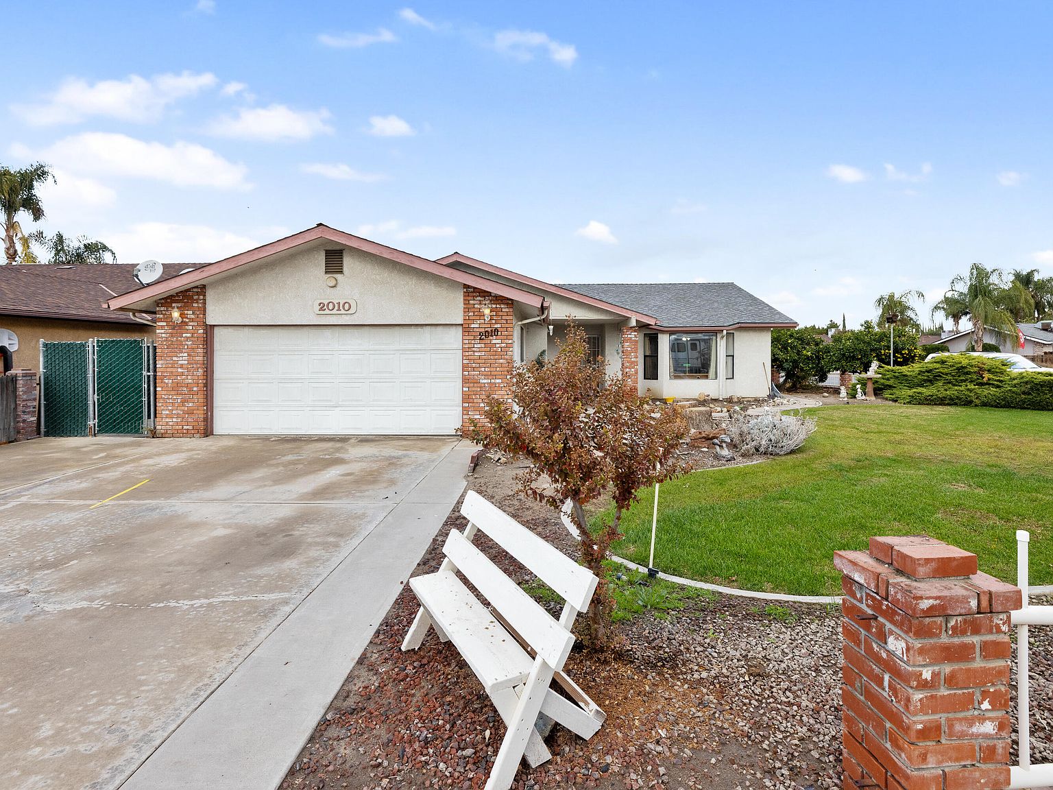 2010 W Garden Lane, Porterville, CA 93257 Zillow