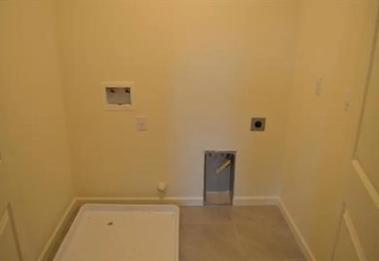 389 Shafer Ave — Photo 26