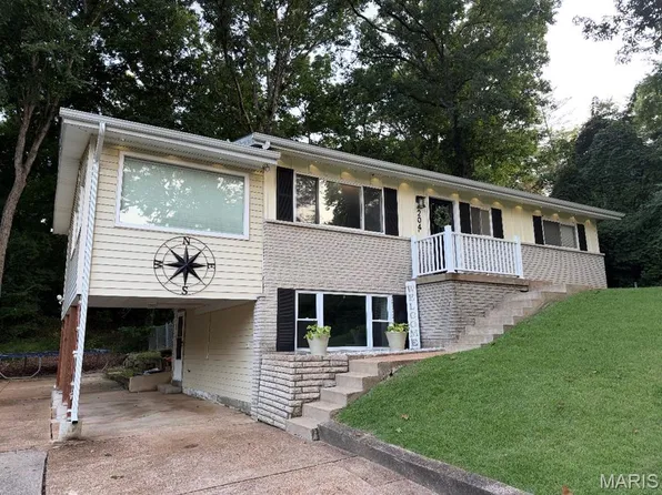 204 Appletree Ct, Arnold, MO 63010