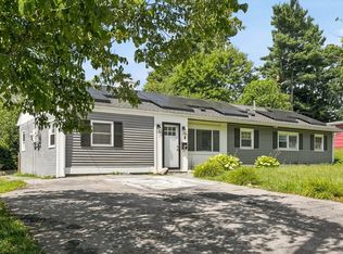 14 Pineview Ter, Brockton, MA 02301
