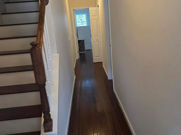 1511 E Lafayette Ave — Photo 6