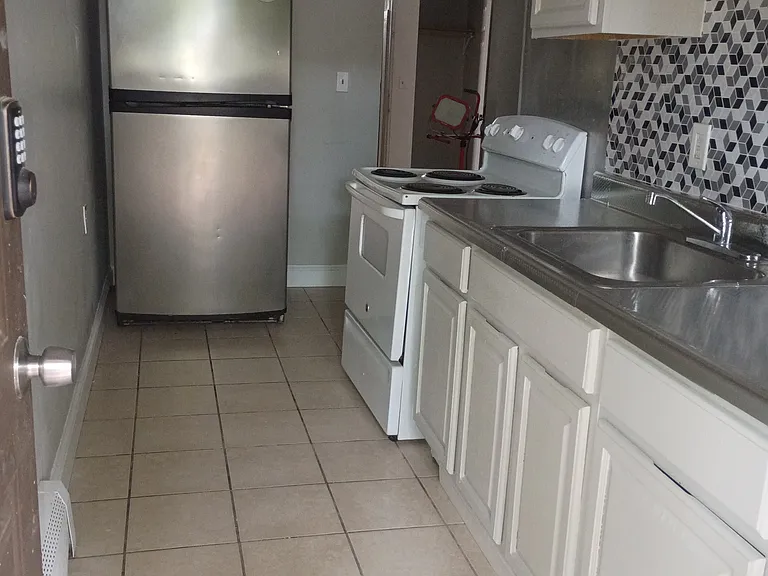 22 Townley St #1 — Photo 7