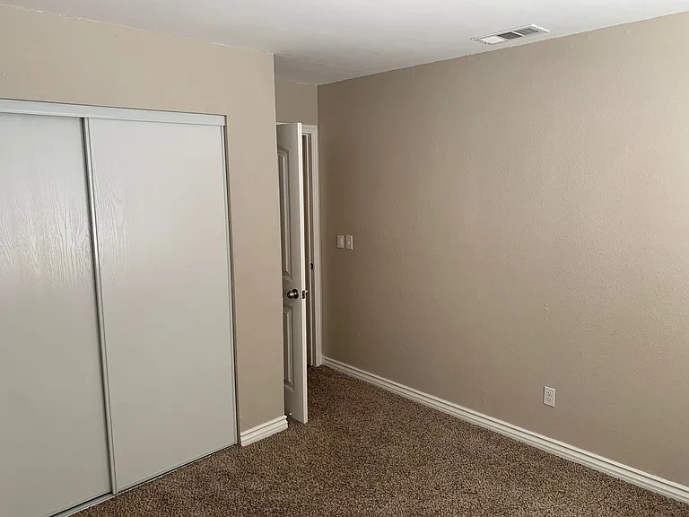 16185 Tawney Ridge Ln — Photo 2