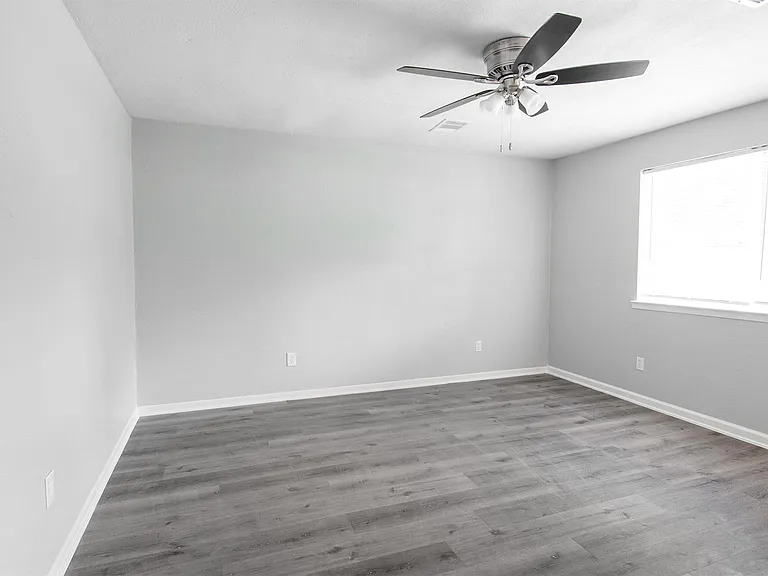 23710 Farm Hill Rd — Photo 11