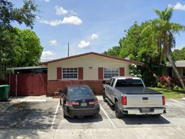 4133 SW 23rd St #2, Fort Lauderdale, FL 33317