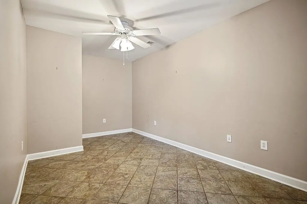 2 bed, 2.5 bath, 1887 sqft, $3,250 — Photo 3