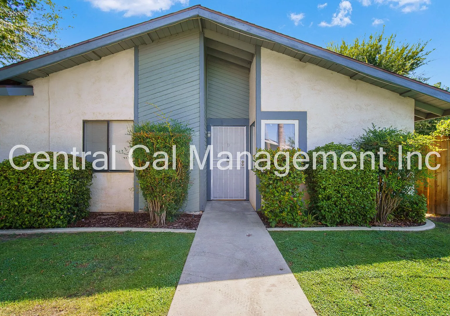 5905 Auburn Oaks Dr — Photo 1