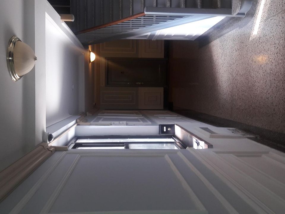 2nd image of 4155 Kings Hwy APT 6E