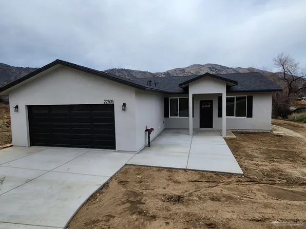22505 McCarthy Dr, Tehachapi, CA 93561