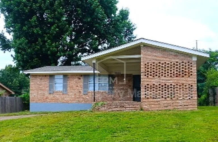 2252 Cassie Ave — Photo 2