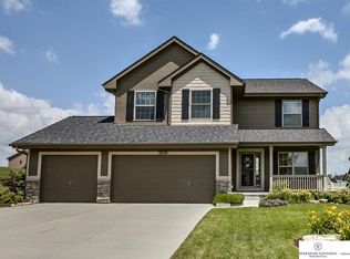 16008 Grebe St, Bennington, NE 68007