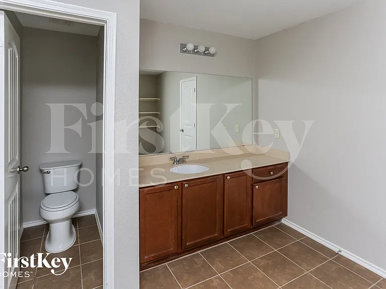 1221 Koto Wood Dr — Photo 8