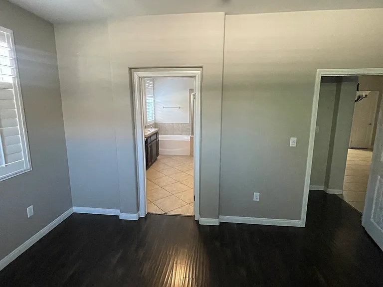 8500 Imola Ct — Photo 29
