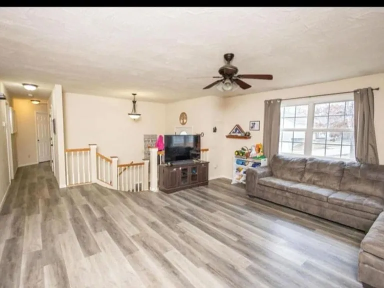 15400 Triangle Ln — Photo 10