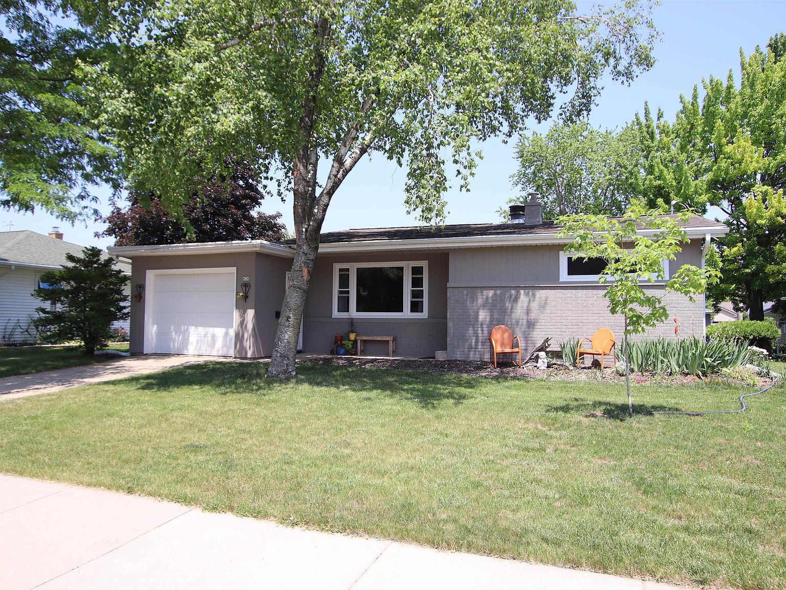 828 Harmel Ave, Oshkosh, WI 54902 MLS 50276716 Zillow