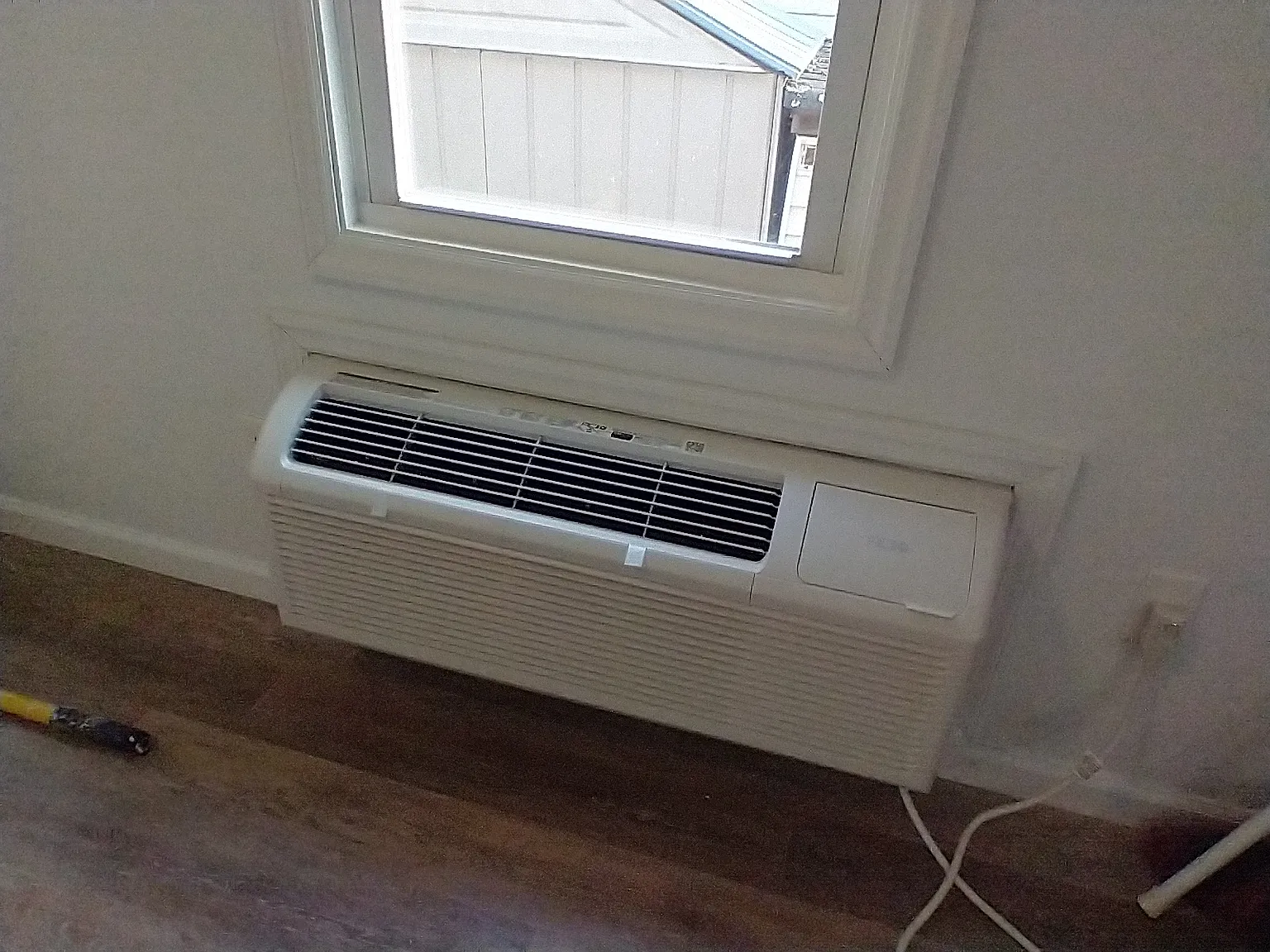 2 bed, 1000 sqft, $2,900 — Photo 2