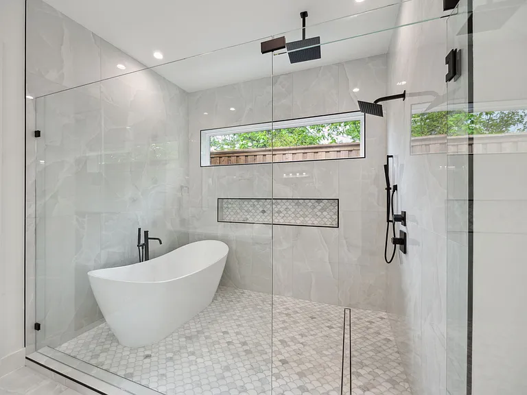 3815 Hawick Ln — Photo 22