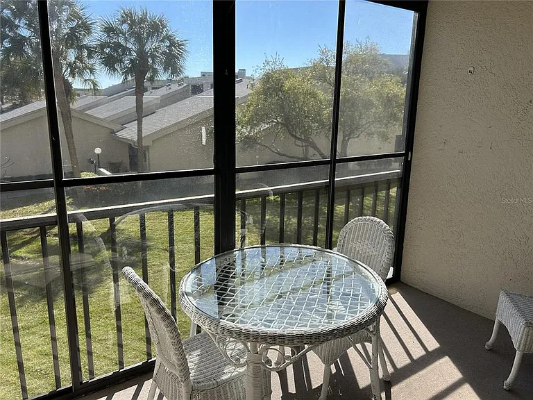 1316 Pasadena Ave S #202 — Photo 23