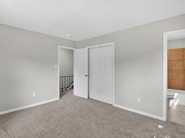 399 Circuit Ln #F — Photo 17