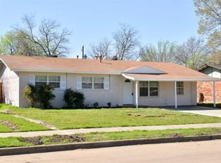 1706 Trent Dr, Arlington, TX