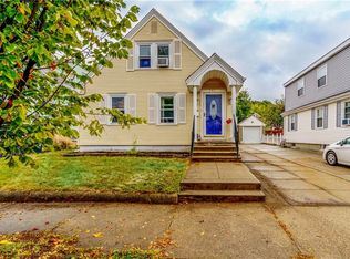 745 Academy Ave, Providence, RI 02908