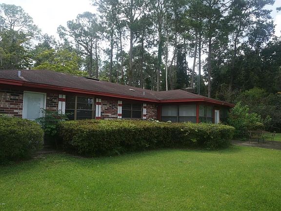 02) Georges Lake Home