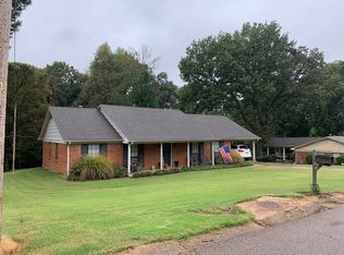 816 Calvert Rd, Forrest City, AR 72335